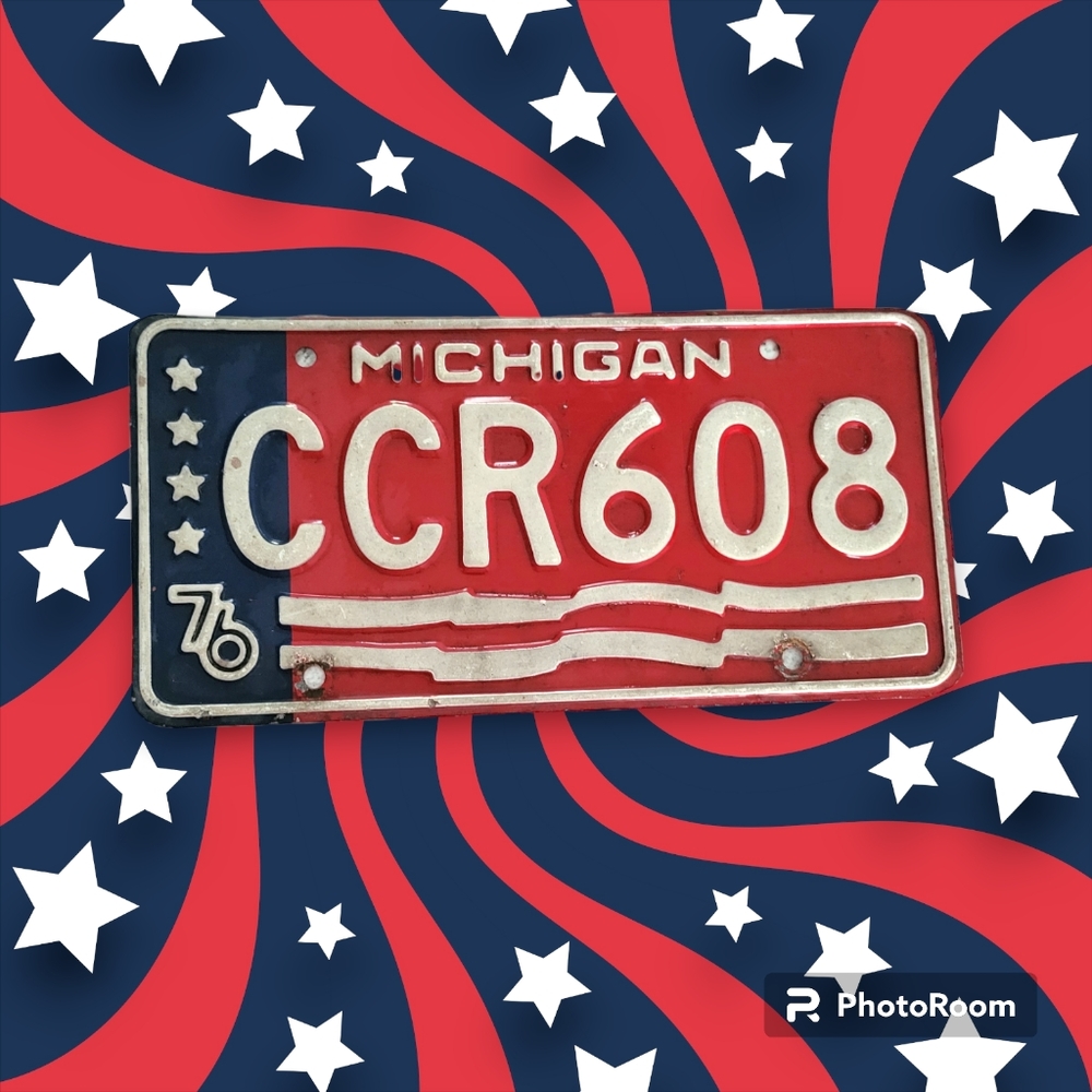 Vintage Collectible Michigan Bicentennial License Plate